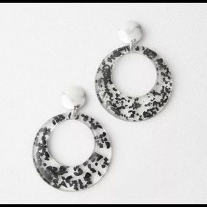 Plunder Essen earrings new